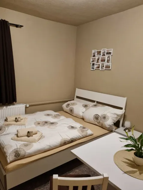 Room 04 (DH) - Pension Torgau - Image 1