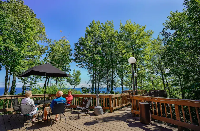 Leelanau Sands Casino & Lodge - Image 1