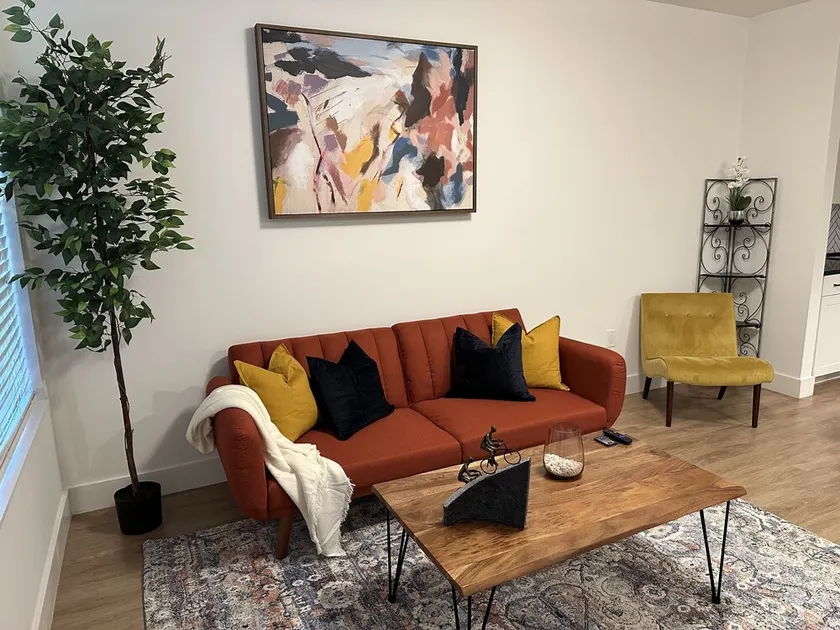 Beautiful 1 bedroom in the heart of Atlanta - Image 1