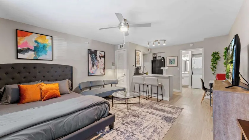 Chic and Cozy Loft near Q2 Stadium & North ATX - Image 1
