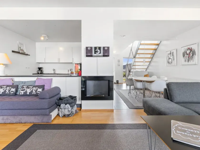 \"Kimi\" - 100m from the sea by Interhome - Image 1