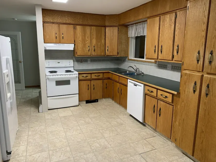 Meridian Vacation Rental and camping @ Gull Lake - Image 1