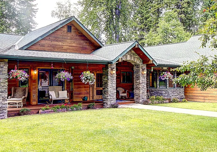Swan Riverhouse! Montana Himmel in der Nähe von Bigfork Village & Glacier National Park - Image 1
