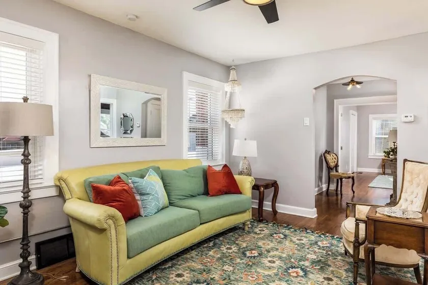 Duplex,Central KC, Sleeps12, King Beds, Hwy Access - Image 1