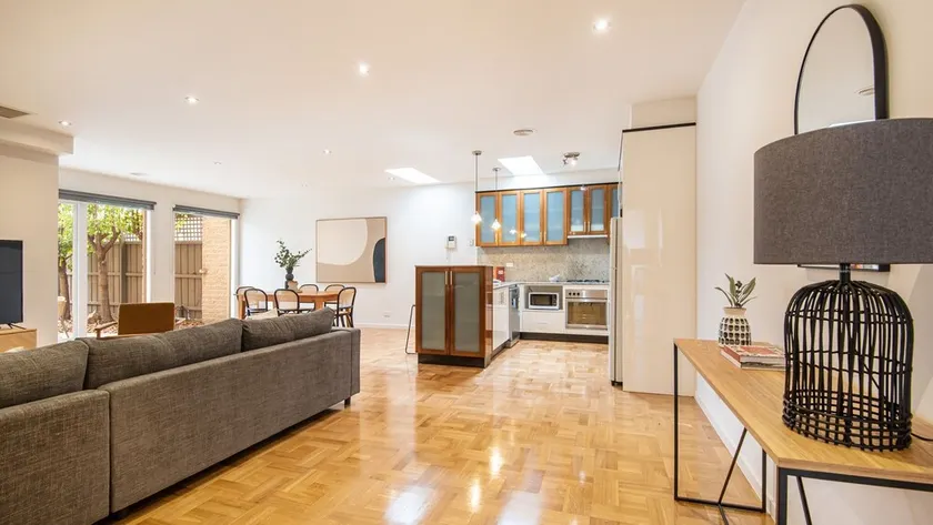Pet Friendly - Elwood Sanctuary - walking distance to the beach - Image 1