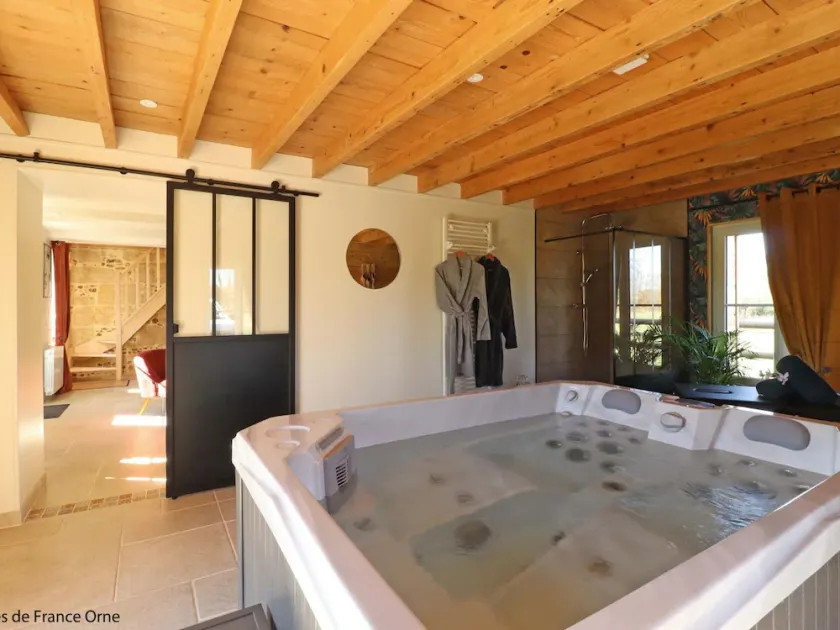 Casa independiente con spa y jardín privado en Normandía - Image 1