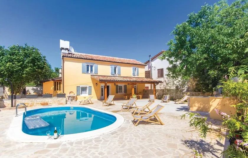 Gorgeous home in Kringa - Image 1