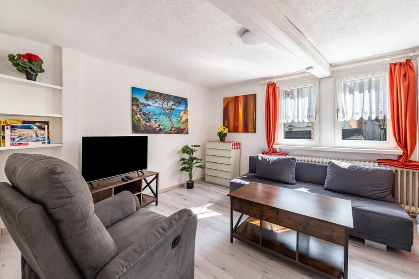 Holiday Home Near Reichsburg Cochem with Wi-Fi, Infrared Sauna, and Electric Dryer - Image 1
