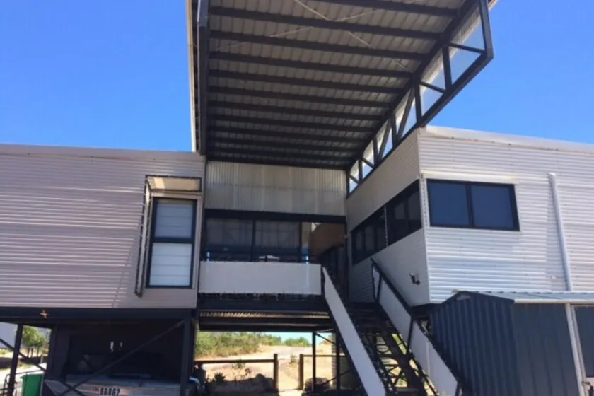 Nyola Beach House  - Peppy Beach Retreat - Image 1