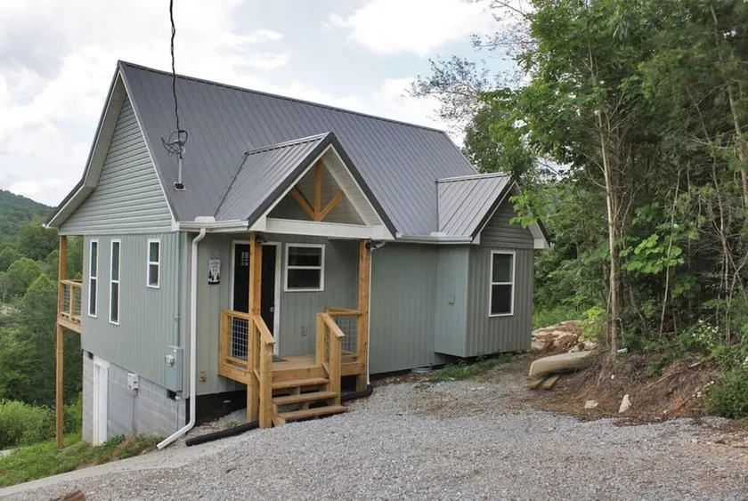 NORRIS LAKE FRONT RENTALS: LITTLE PERK LAKEHOUSE ON NORRIS LAKE w/PRIVATE DOCK - Image 1