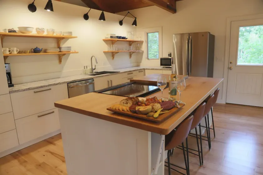 Schönes Ferienhaus im Herzen von Mid-Coast Maine! - Image 1