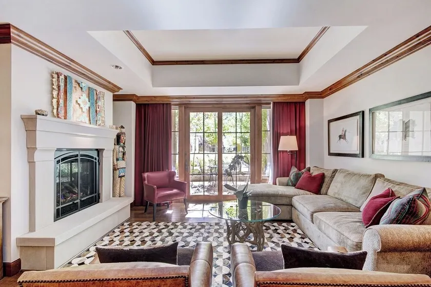 Eksklusivt Ritz-Carlton Condominium med 2Br og Valley View! - Image 1