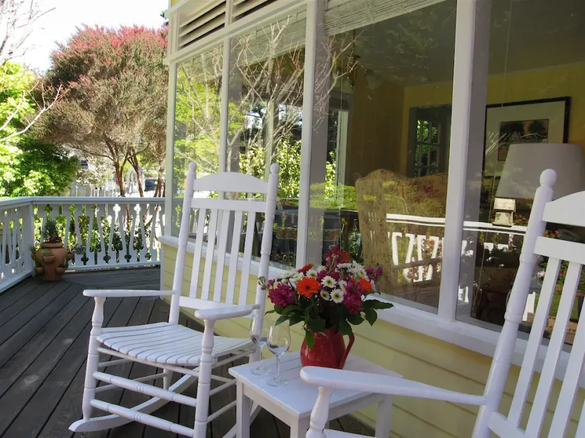 Calme, confortable, chalet romantique seulement 3 minutes du village de Mendocino! - Image 1