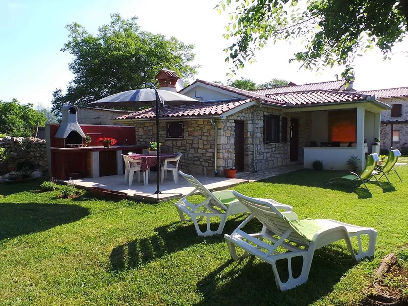 Casa vacacional en la naturaleza y ubicación tranquila - Image 1