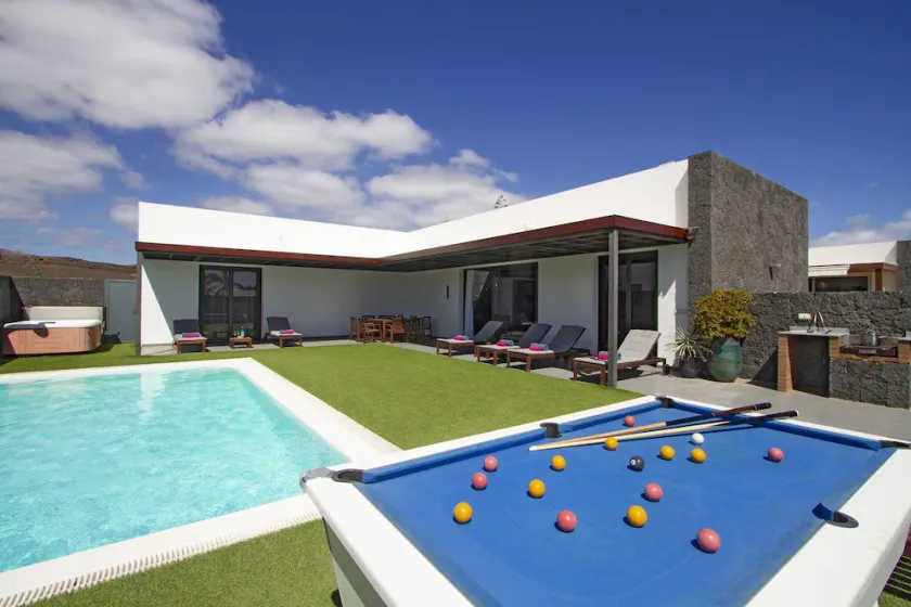 Luxury Los Mojones Villa | Short Walk to Old Town | Private Heated Pool | Villa Los Mojones Angie | Puerto Del Carmen - Image 1