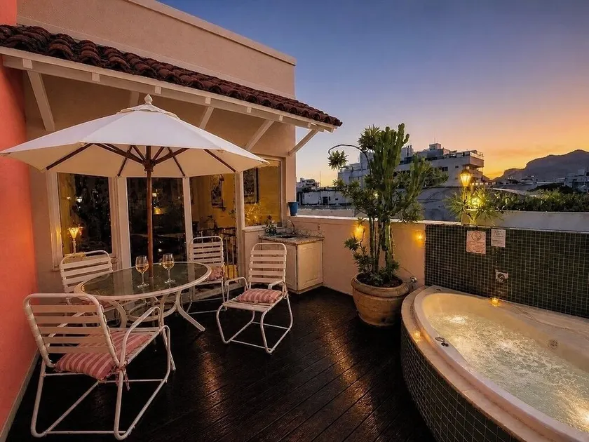 Trendy Ipanema Penthouse with Stunning Views and OutdoorJacuzzi - Image 1
