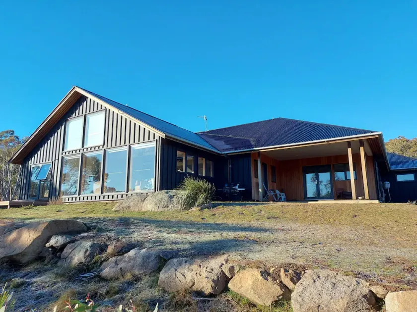Spectacular Mountain Retreat 'Rangeview' - Image 1