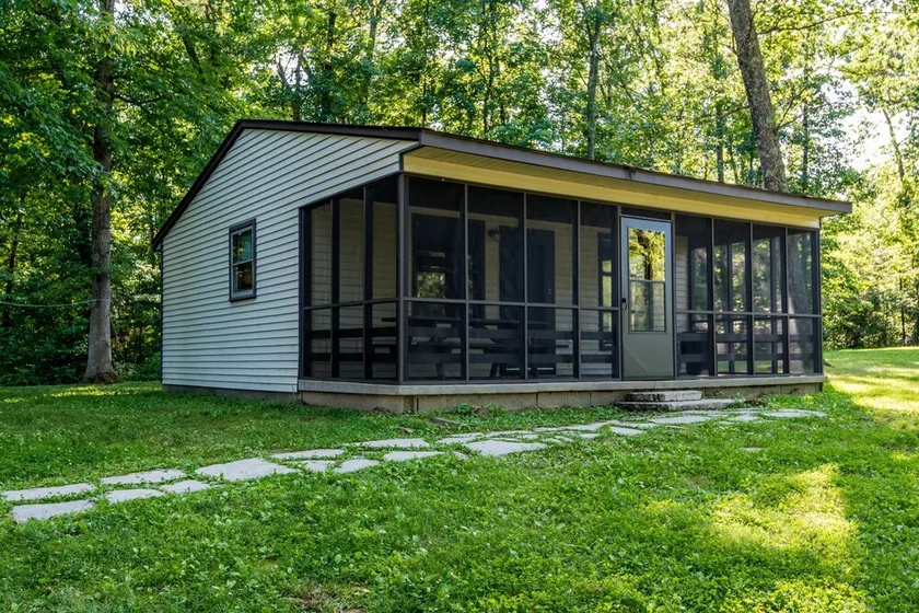 1BR, 1BA cottage - Image 1
