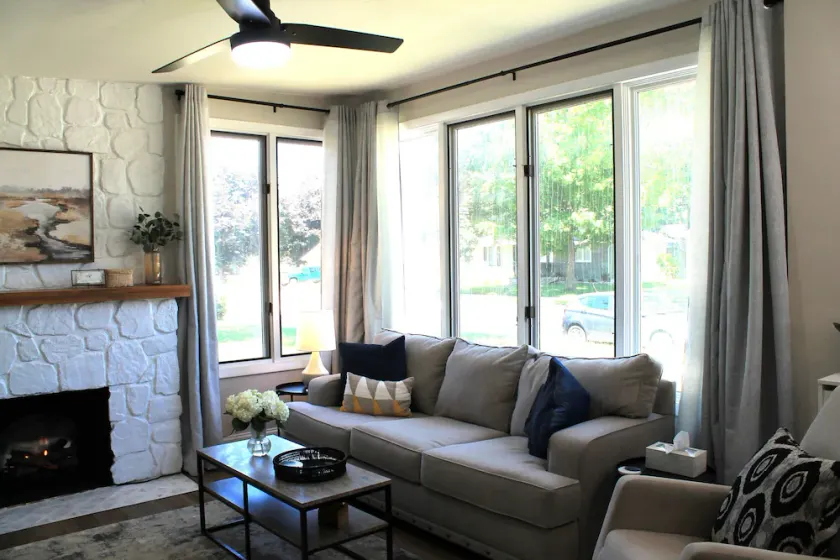 Perfect location for travel workers, close to everything and fully furnished! - Image 1