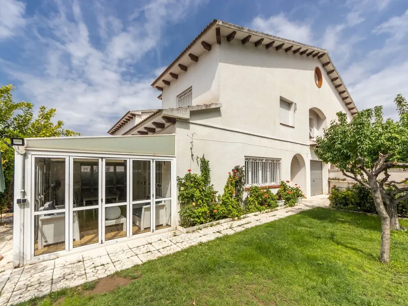 Holiday Home Alicia by Interhome - Image 1