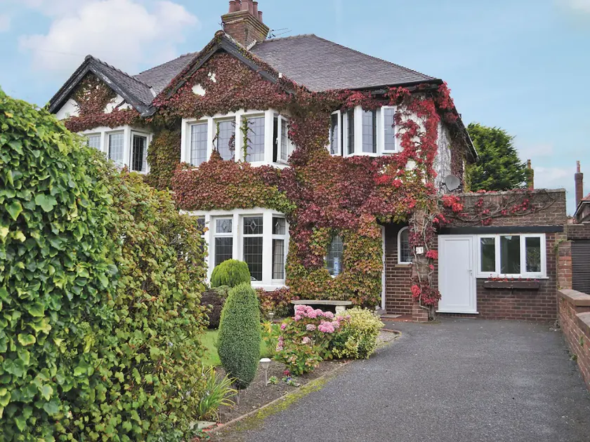 3 bedroom accommodation in Fairhaven, near St Anne&rsquo;s - Image 1