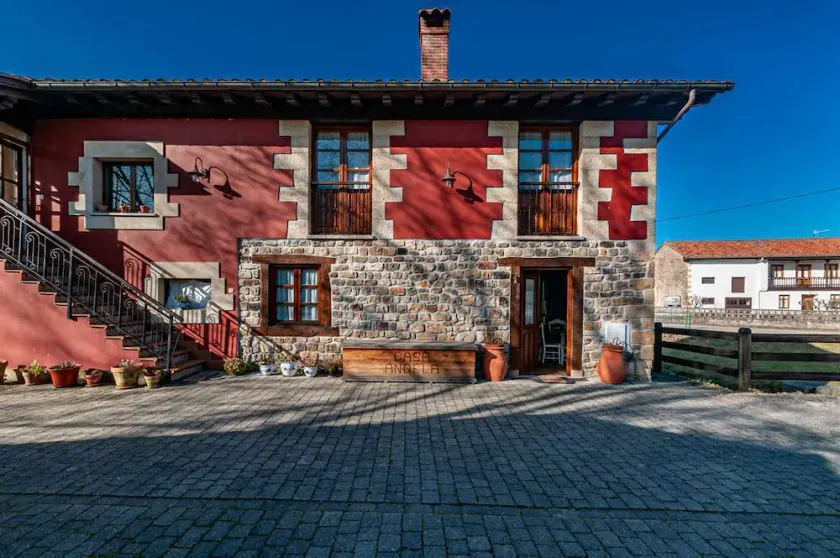 Ideales Haus für 6 Personen, privater Garten, neben einem Fluss und in der Nähe des Meeres - Image 1