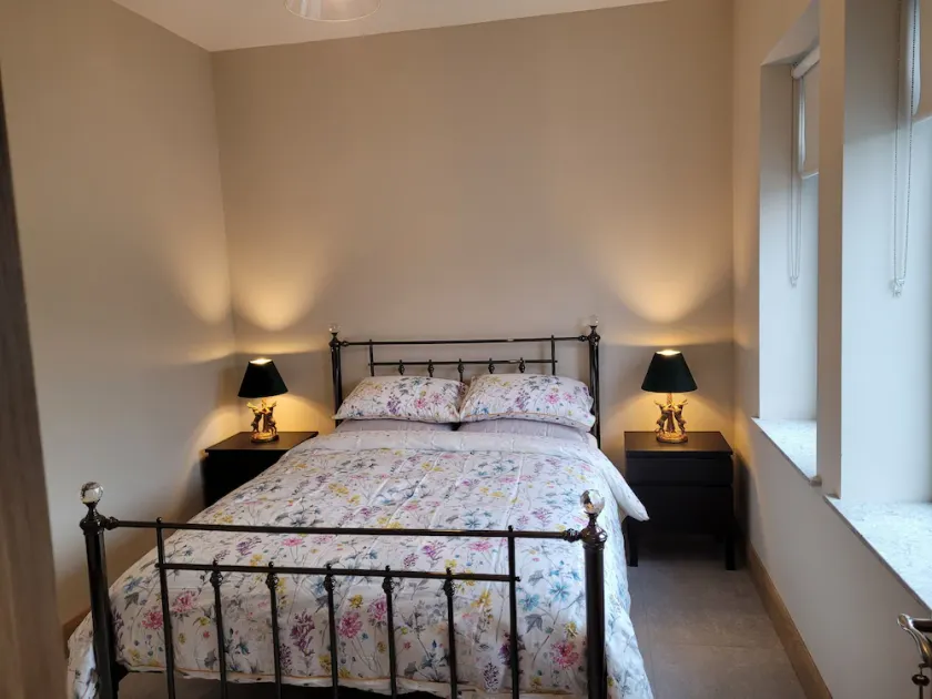 Immaculate 2-bed Cottage in Tuam - Image 1