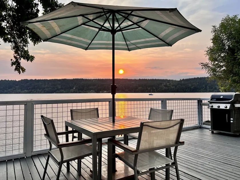 Vashon-Maury cozy cabin by the water - Image 1
