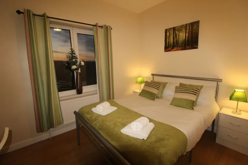 Middlecroft House Staveley by Smart Corporate Stays - Image 1