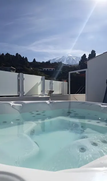 Ferienhaus \"Ático Miranda\" mit Whirlpool, Blick auf El Teide & WLAN - Image 1