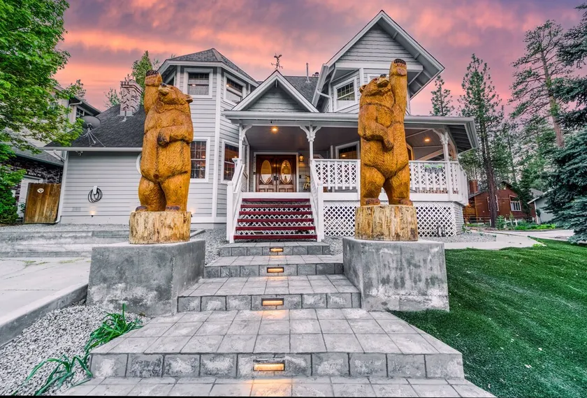 Bears Palace at Big Bear ~ Swim Spa ~ Games ~ Central Luxe Chalet Retreat~ - Image 1