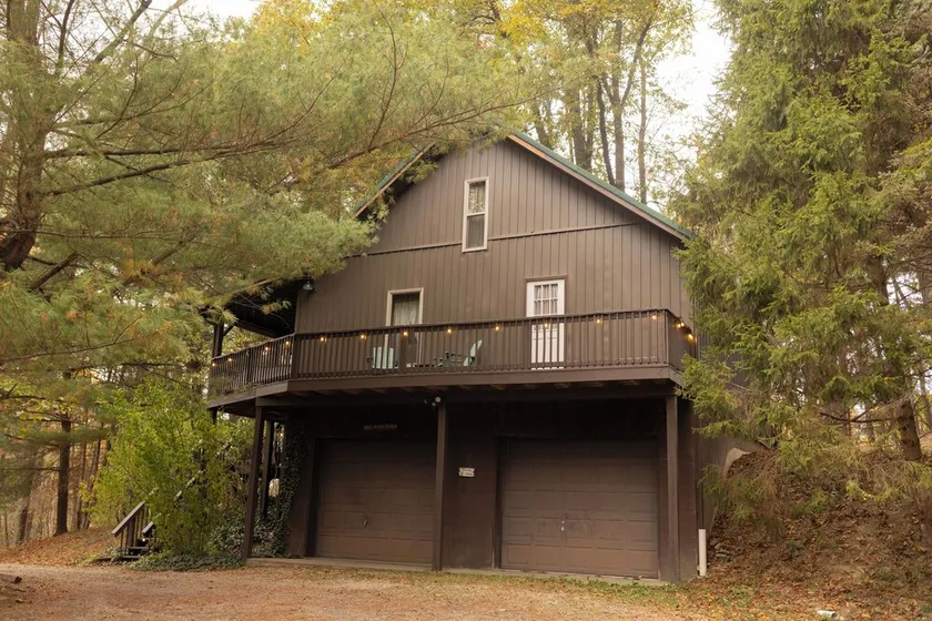 Secluded Hot Tub Cabin in the Heart of Southeast Ohio - Image 1