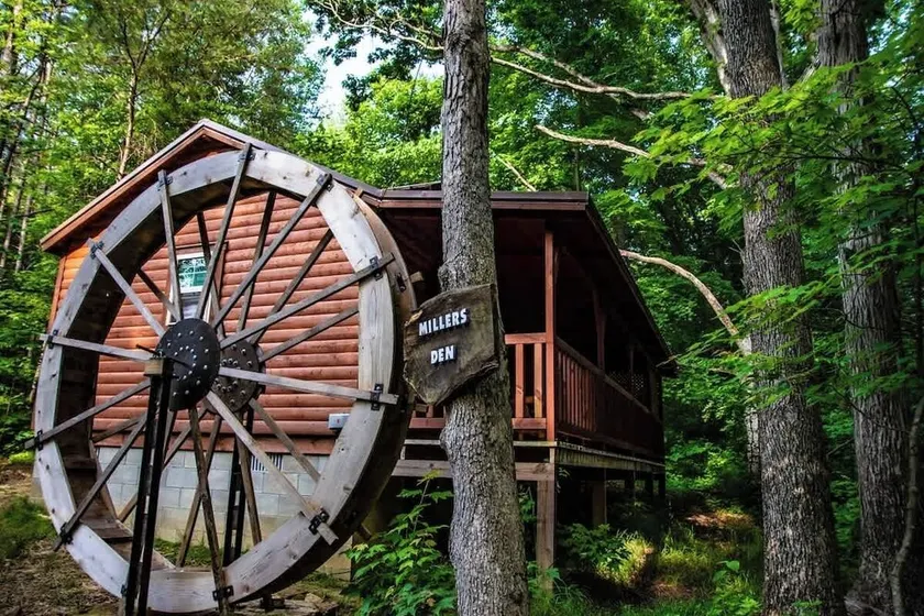Millers Den at Avenwood Cabins - Image 1