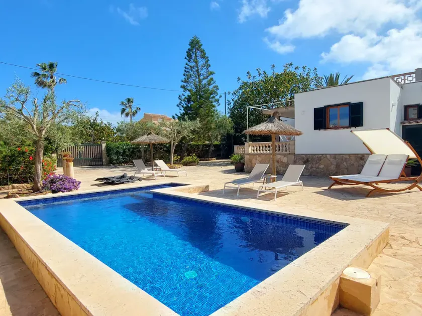 bellissimo chalet per 6-7 persone. con gr. Giardino, WiFi, piscina, clima, vicino al mare - Image 1