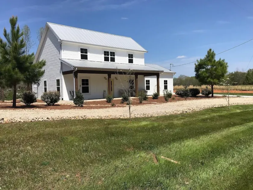 Tims Ford Lake! Modern farmhouse right across street from State Park - Image 1