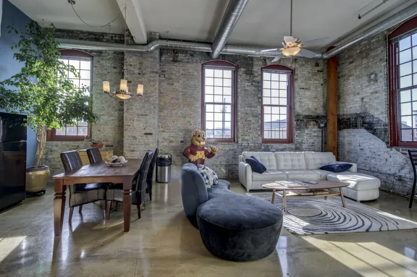 Riesige Loft U von M Dinkytown - Image 1