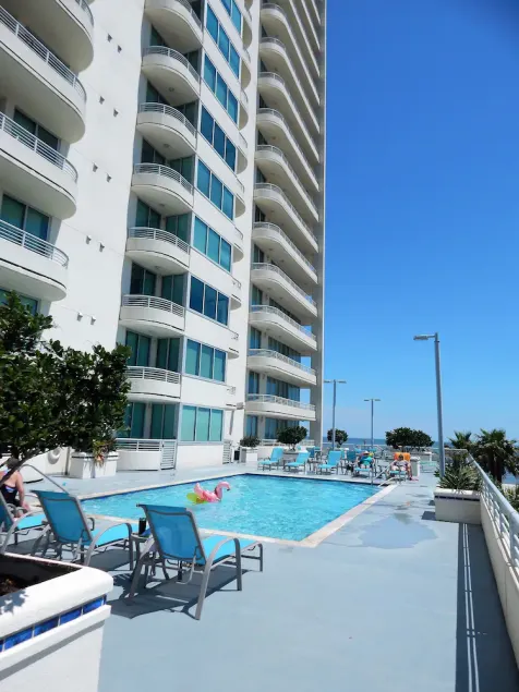 LUXURY! THE OCEAN CLUB BEACHFRONT BILOXI - Image 1
