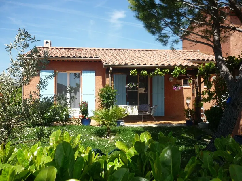 Confortable casa para 4 personas en el corazón de la Provenza con piscina - Image 1