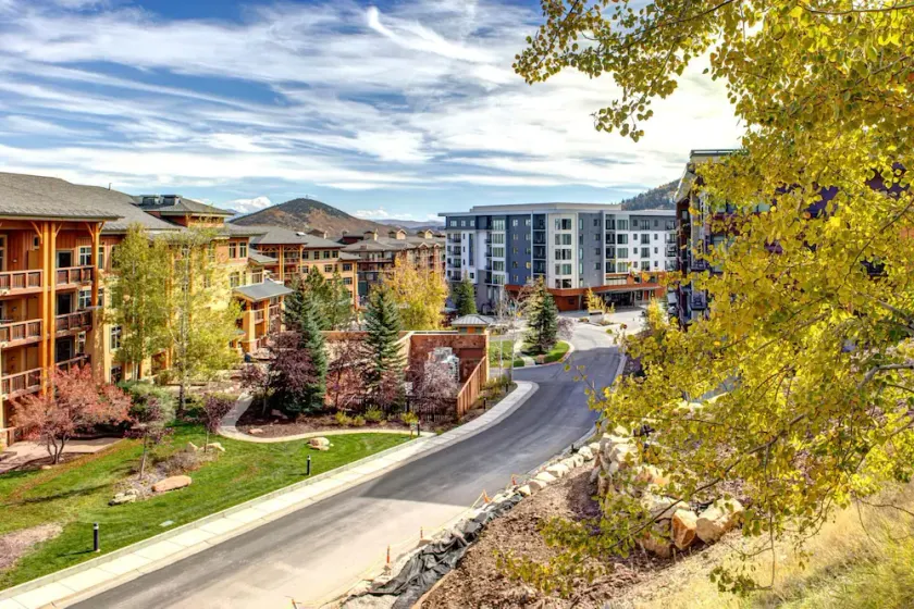 Park City VIN-17 Hot tub KBM Resorts - Image 1