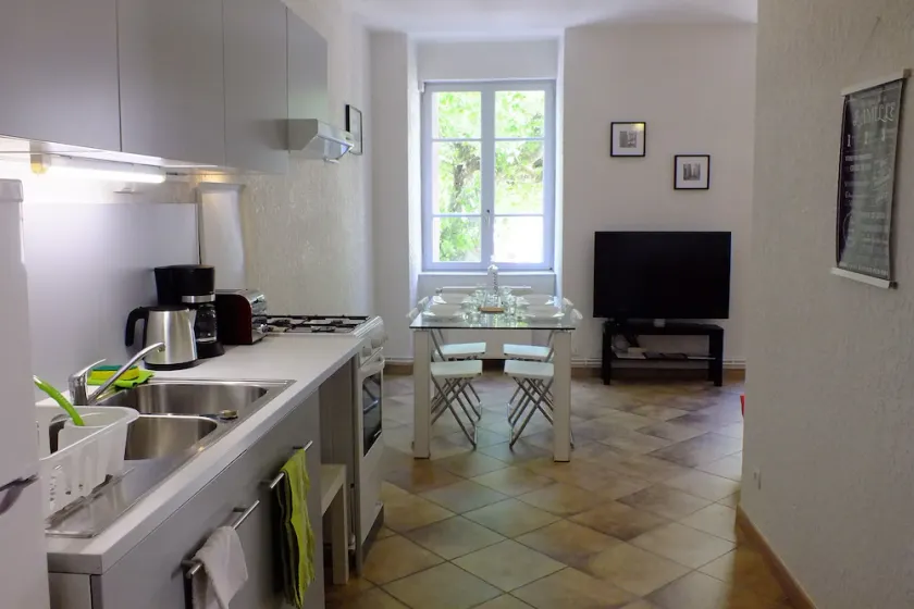 Apartment 1 coquet - Image 1