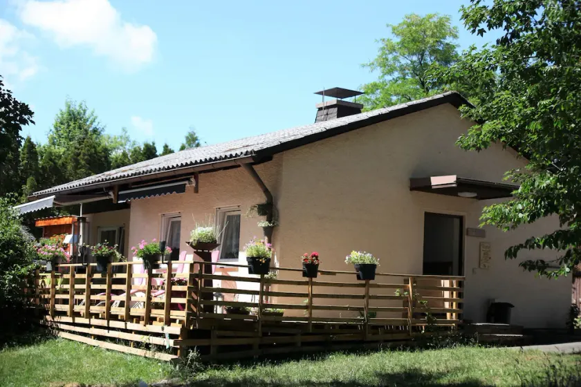 Haus 6 - Image 1