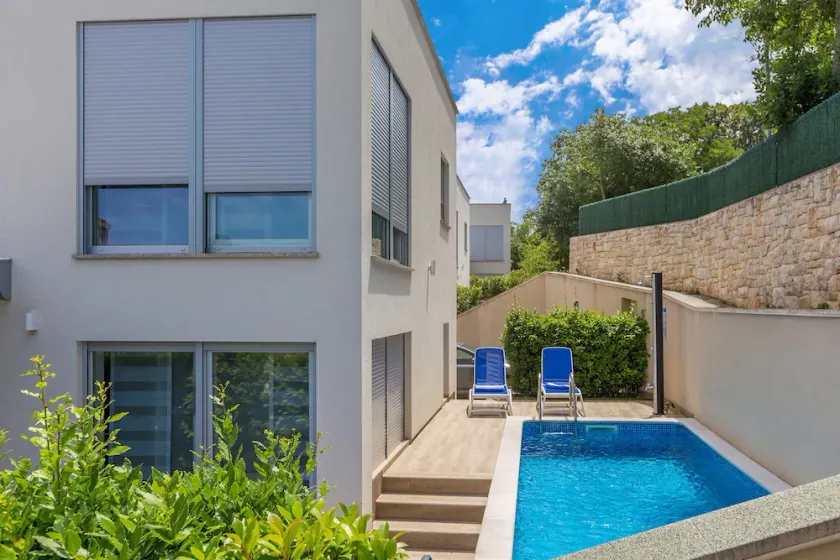 Villa Sapphire with Heated Pool - Image 1