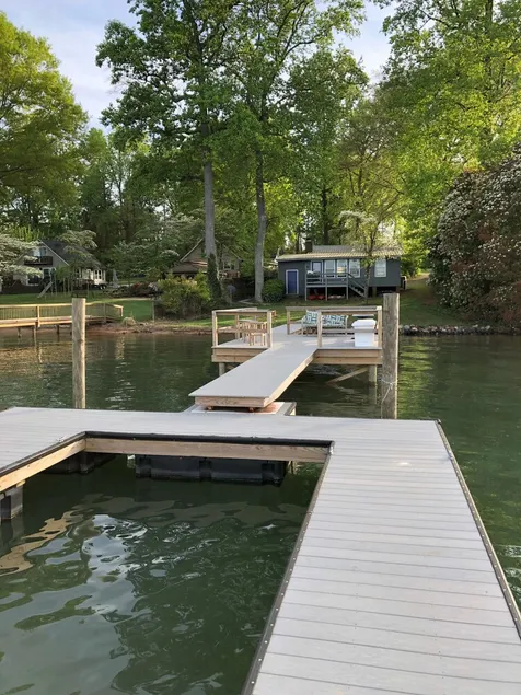 Cozy, Secluded Cottage With Great Views of Lake Norman - Right On The Water - Image 1