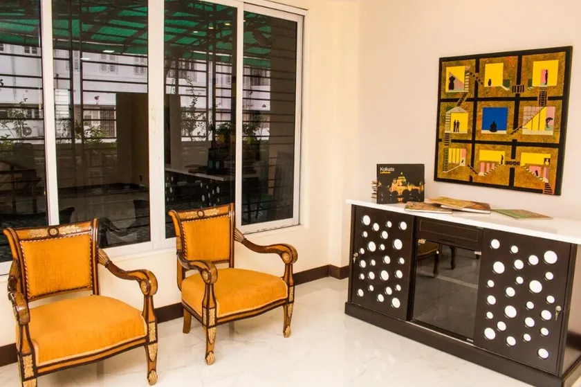 LUXURY        Apartment - Image 1