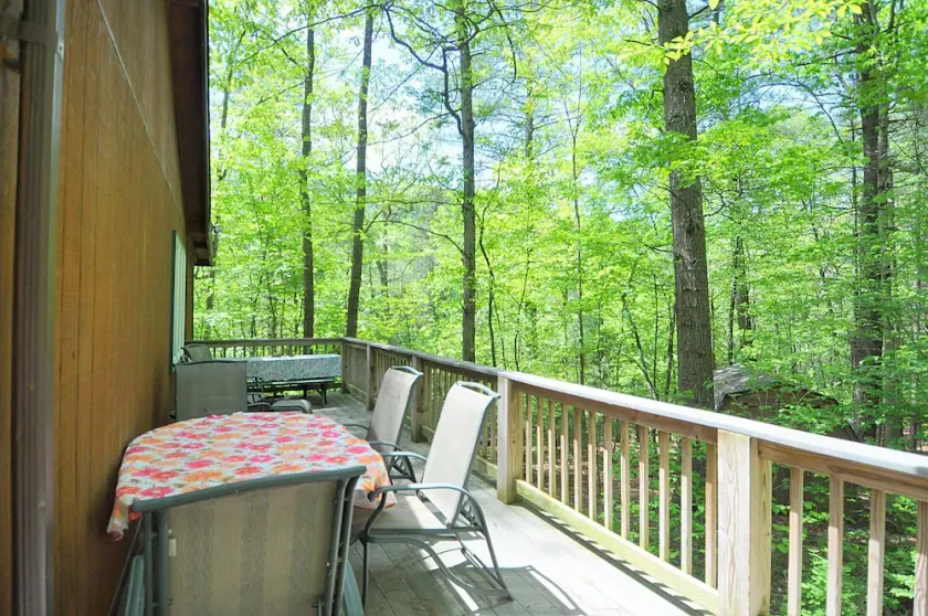 Cabin at Sleepy Creek - Charming Cabin - Image 1