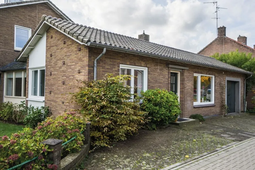 Separated apartment in beautiful Elten - Image 1