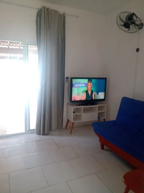 Just a 2-minute walk from the beach!  Family home (Pets allowed) - Image 1