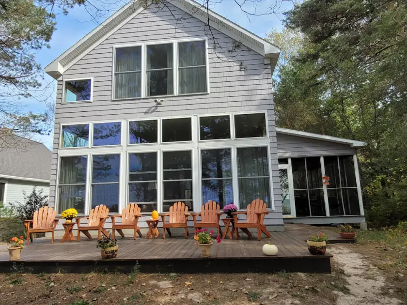 Sand Beach Cottage - Image 1