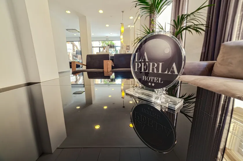 La Perla - Image 1