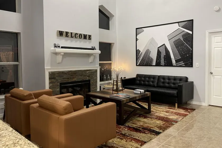 Fully renovated home in Lake Mary - Image 1